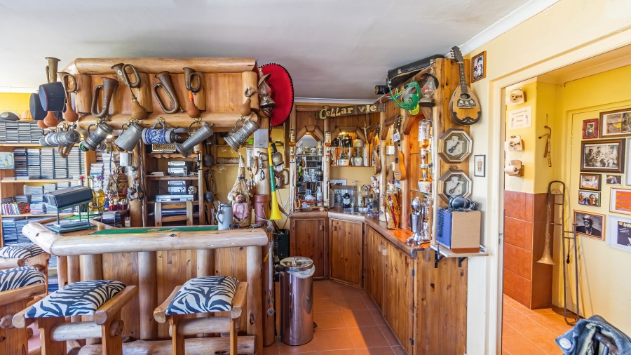 4 Bedroom Property for Sale in Rome Glen Western Cape